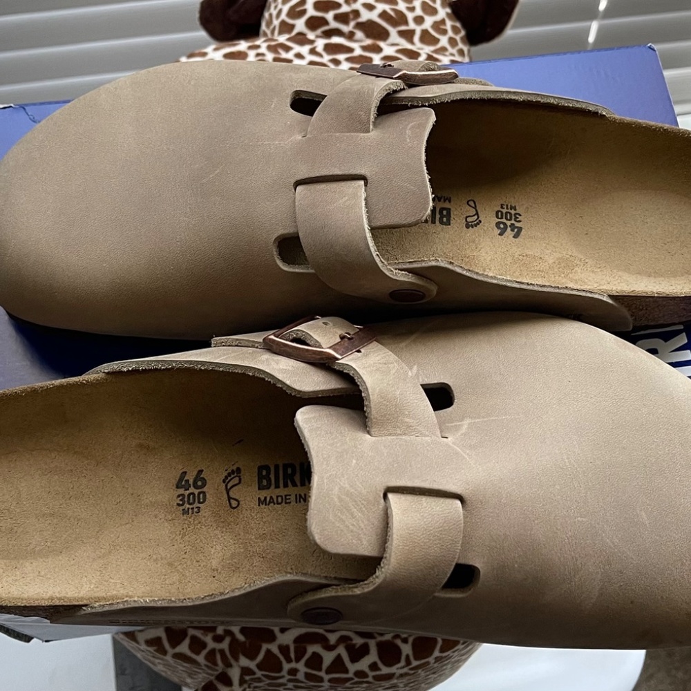 Mens tan suede Boston Birkenstock